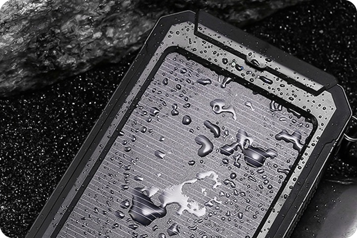Powerbank zasilany energią słoneczną solarny survival 8000 mAh