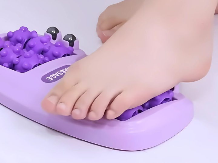 Masażer do stóp roller plastikowy rolki 2x3 masujące z metalowymi kulkami