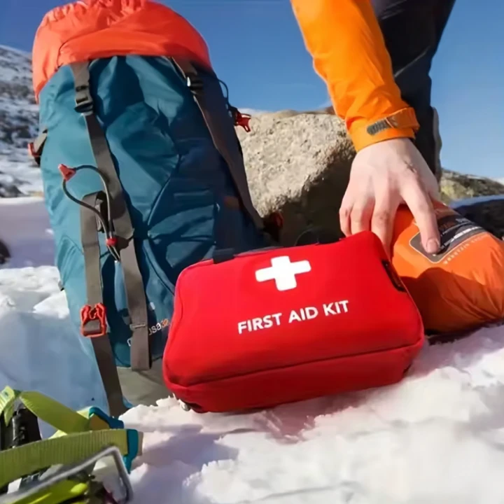 Apteczka Pierwszej Pomocy Turystyczna Podróżna Samochodowa First Aid Kit