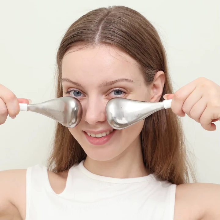 Zestaw 2 sztuk chłodzących masażerów do twarzy Cryo Sticks ze stali nierdzewnej