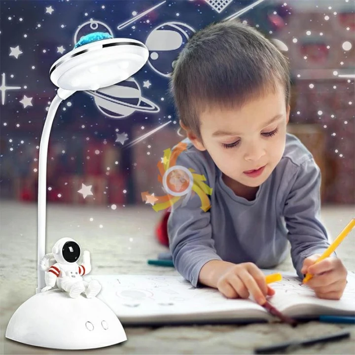 Lampka biurkowa nocna projektor Astronauta UFO